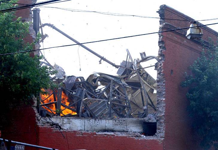0205_incendio_deposito_barracas_dyn_g6_1853027552.jpg