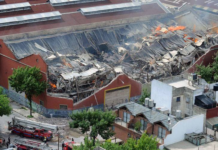 0205_incendio_deposito_barracas_dyn_g9_1853027552.jpg