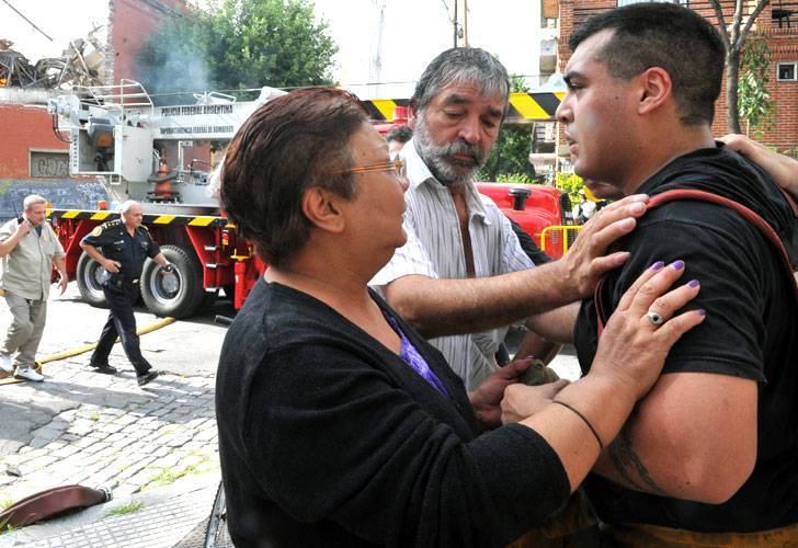 0205_incendio_deposito_barracas_telam_g16_1853027552.jpg