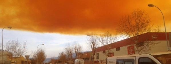 Nube-toxica-en-Igualada_54427156622_51351706917_600_226.jpg