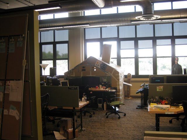 office_hut_01~0.jpg