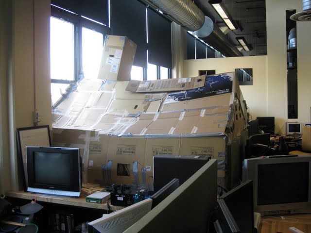 office_hut_14~0.jpg